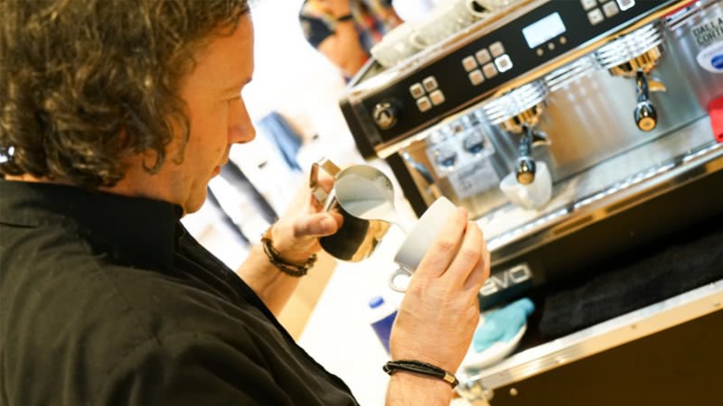 Klimt-tec celebrates its 15th anniversary with a latte art jam