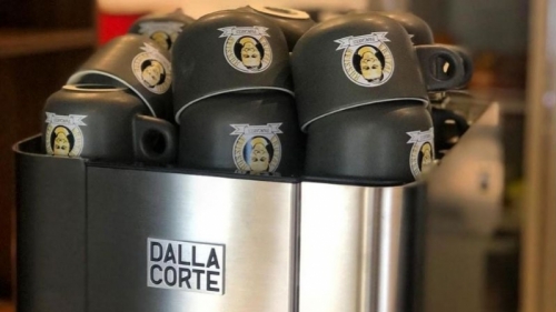 Studio in stainless steel 