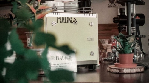 Recharge your batteries at Mauna café!