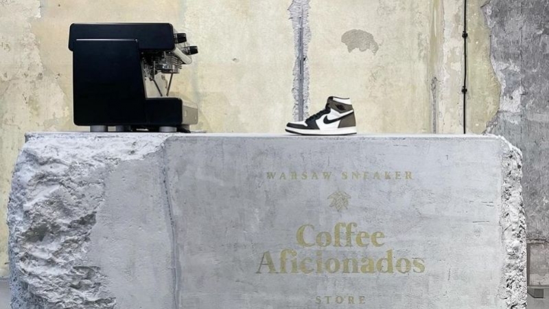 Warsaw Sneaker Store combines your love for coffee with sneakers!